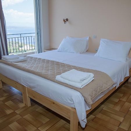 Hotel Milton Mavrovoúnion エクステリア 写真