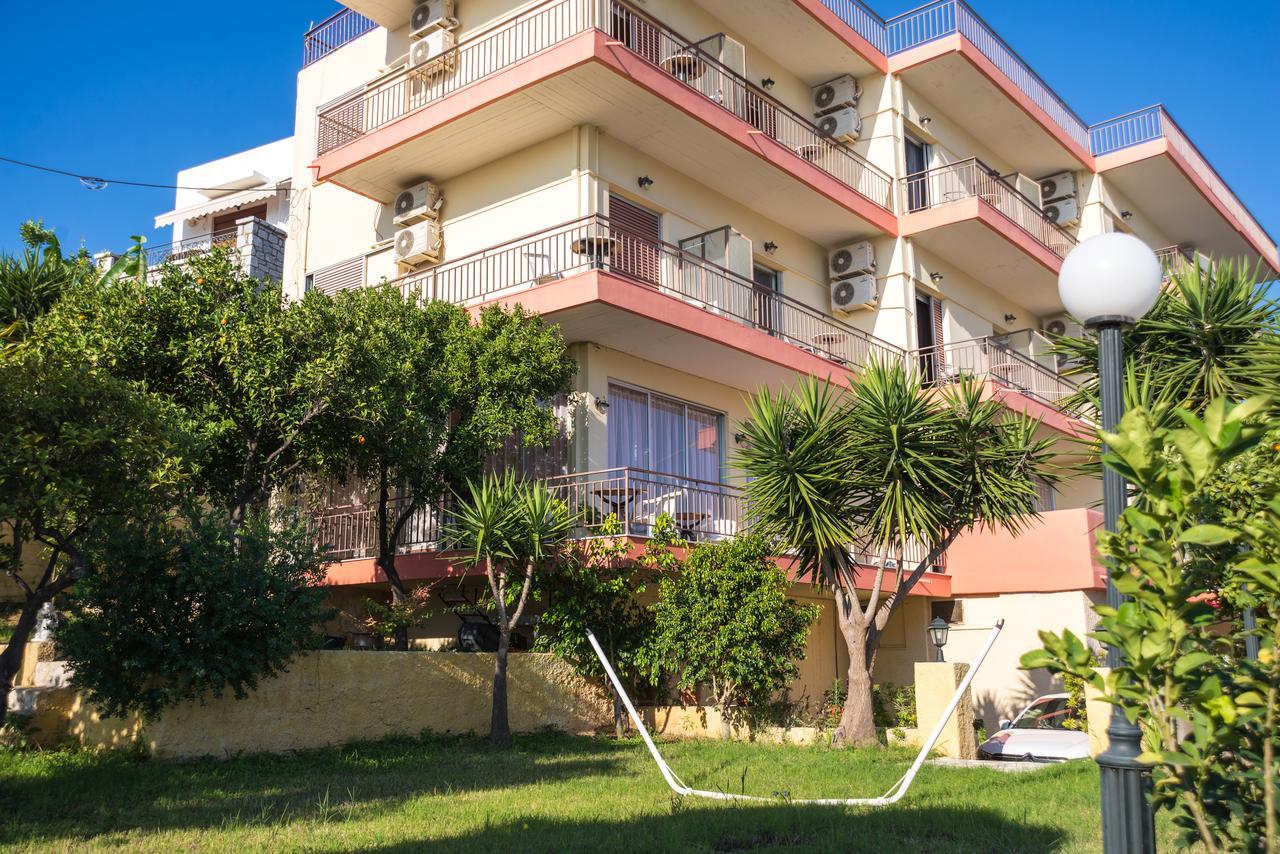 Hotel Milton Mavrovoúnion エクステリア 写真